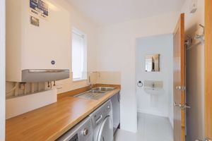 Photo 21- click for photo gallery